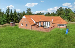 Lovely Home In Væggerløse With Wifi, Bogø By